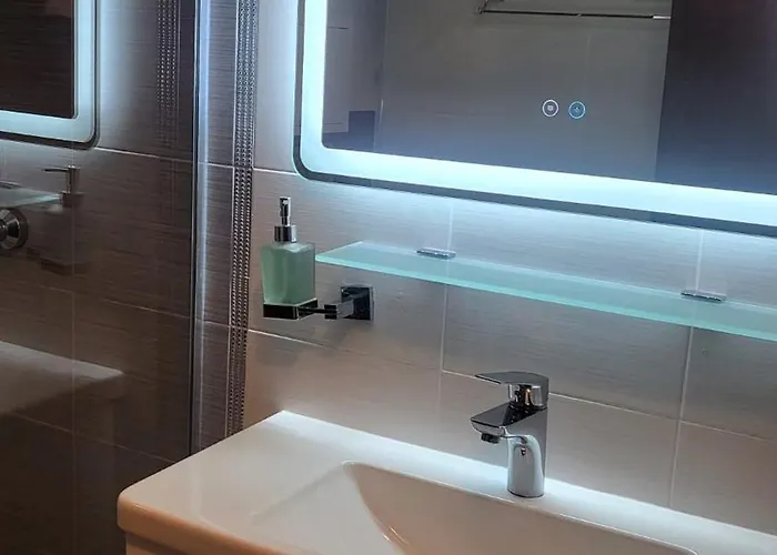 Privat Belvedere**** Apartment *